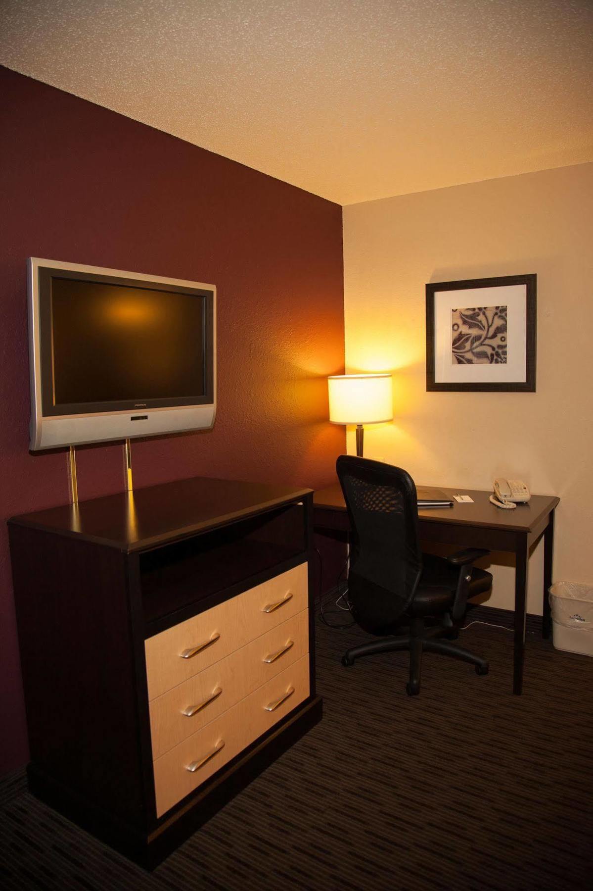 Americinn By Wyndham Detroit Lakes Εξωτερικό φωτογραφία