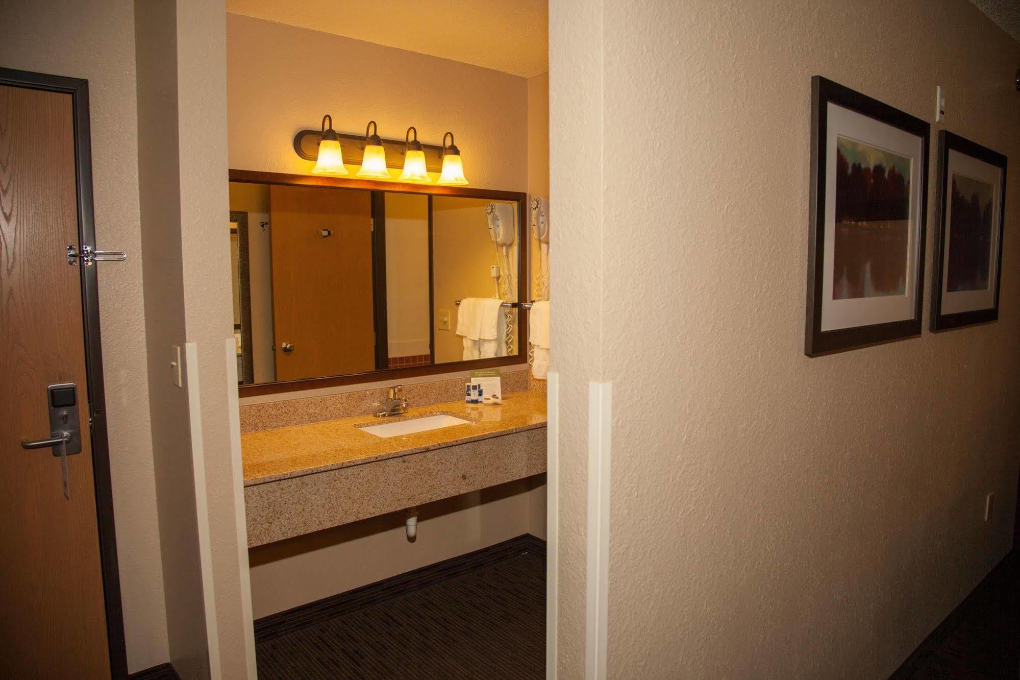 Americinn By Wyndham Detroit Lakes Εξωτερικό φωτογραφία